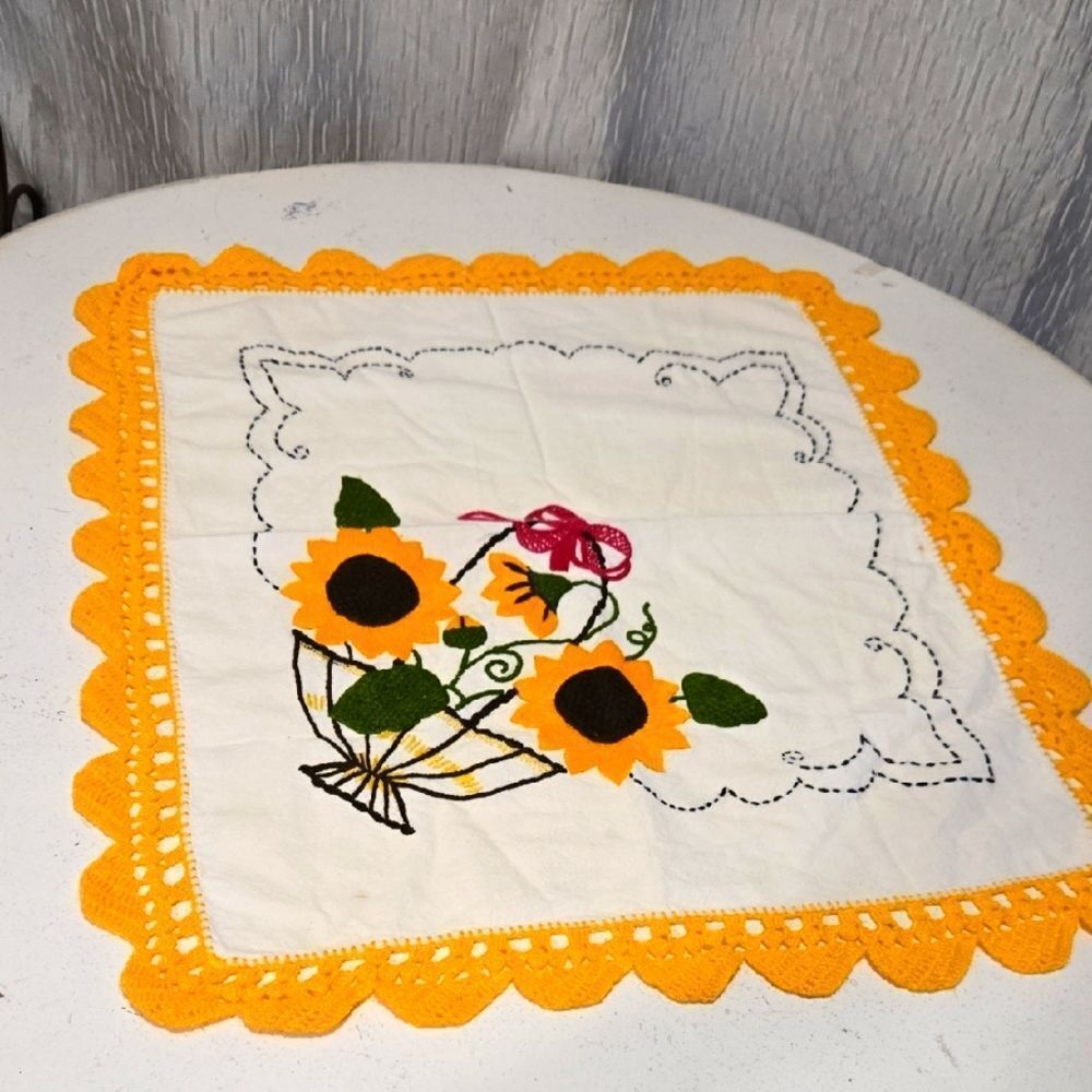 Vintage Handcrafted Sunflower Embroidered Tablecloth with Orange 21"x24"